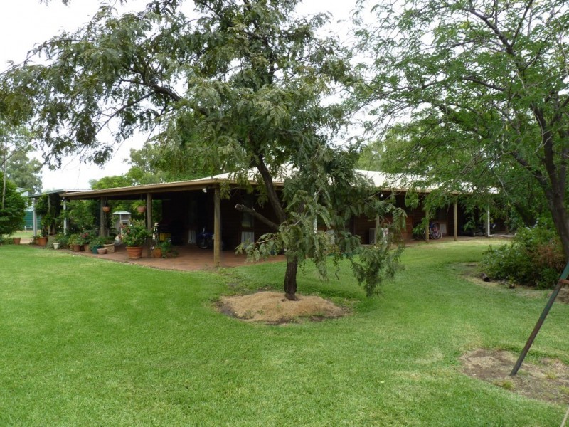 110-118 BARLEE STREET, St George QLD 4487