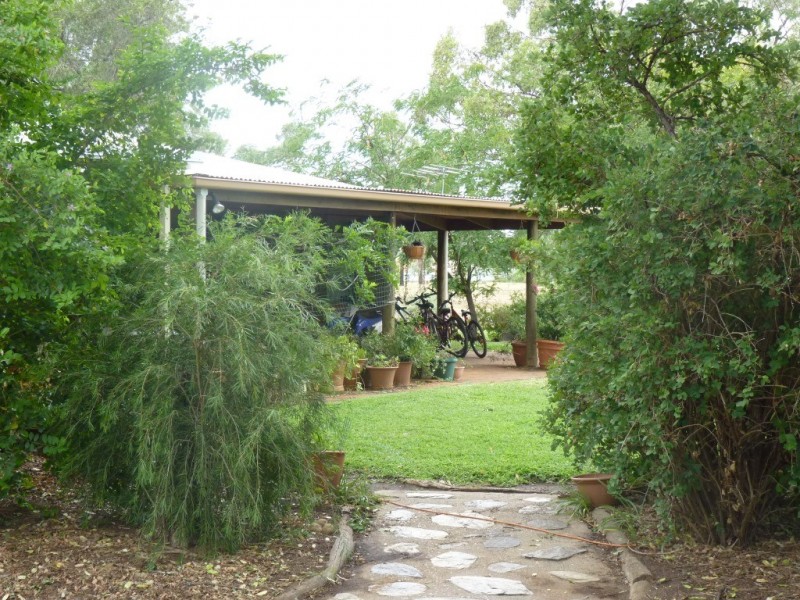 110-118 BARLEE STREET, St George QLD 4487