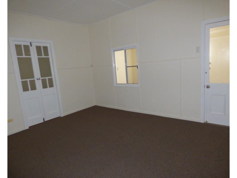 Unit 2, 140 Alfred Street, St George QLD 4487