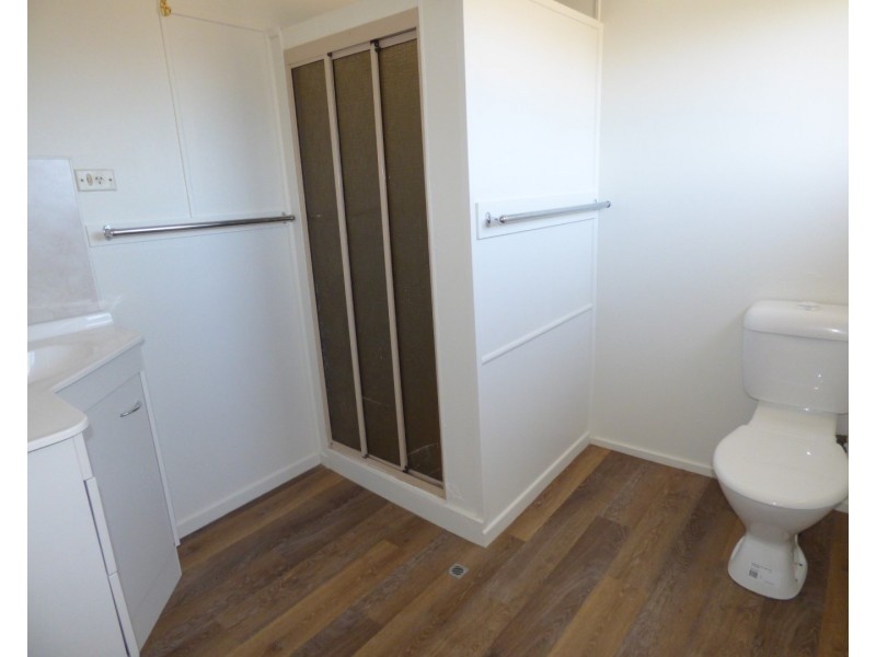 Unit 2, 140 Alfred Street, St George QLD 4487