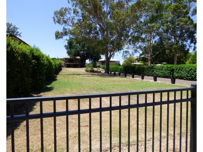 180 St Georges Terrace, St George QLD 4487