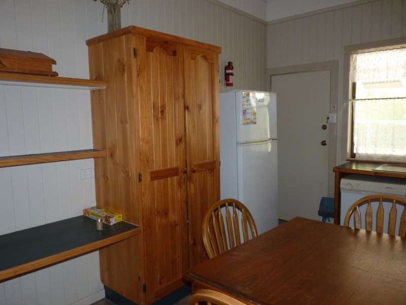 Unit 2, 164 Victoria Street, St George QLD 4487