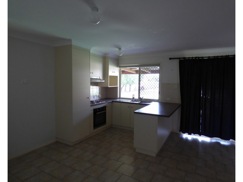 17 Taylor Street, St George QLD 4487