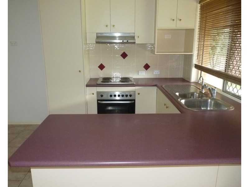 17 Taylor Street, St George QLD 4487