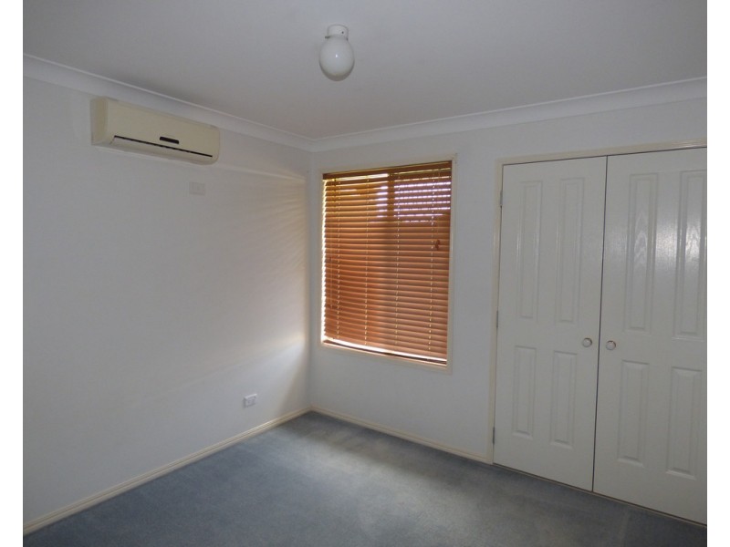 17 Taylor Street, St George QLD 4487