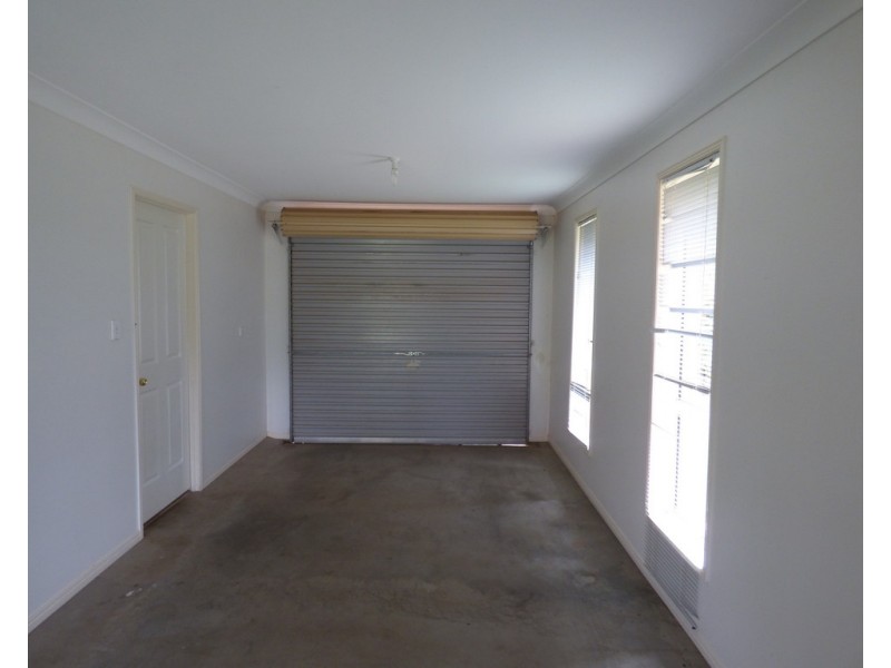 17 Taylor Street, St George QLD 4487