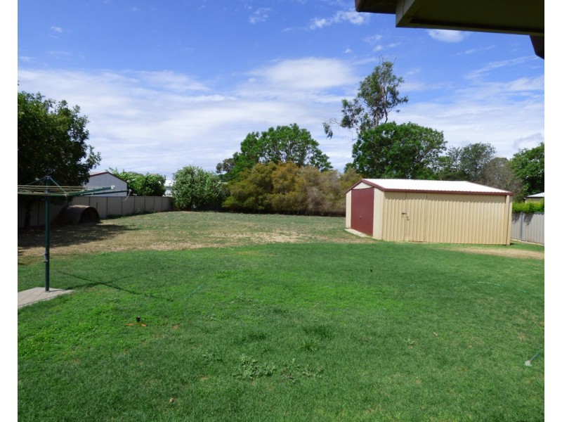 17 Taylor Street, St George QLD 4487