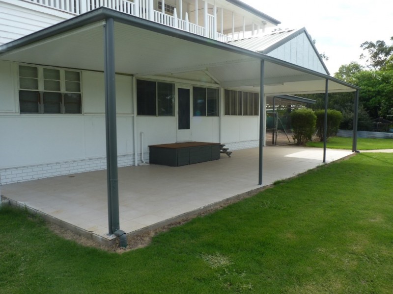 69 Scott Street, St George QLD 4487