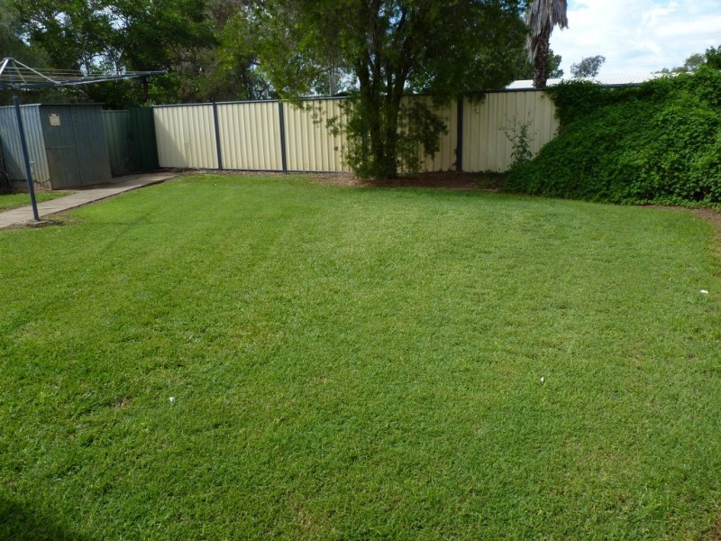 136 VICTORIA STREET, St George QLD 4487