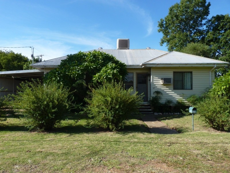 27 Kenny Lane, St George QLD 4487