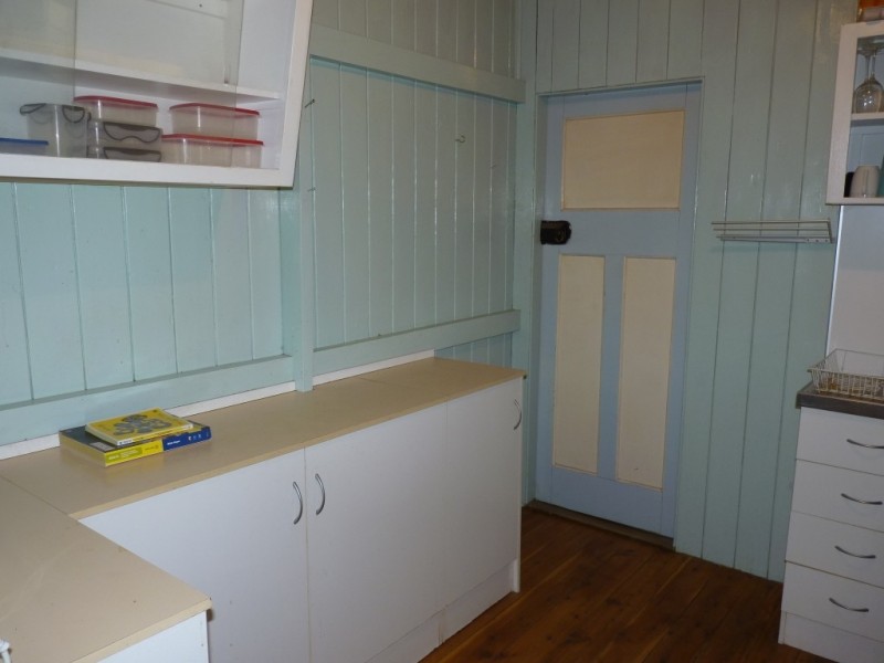 34 Barlee Street, St George QLD 4487