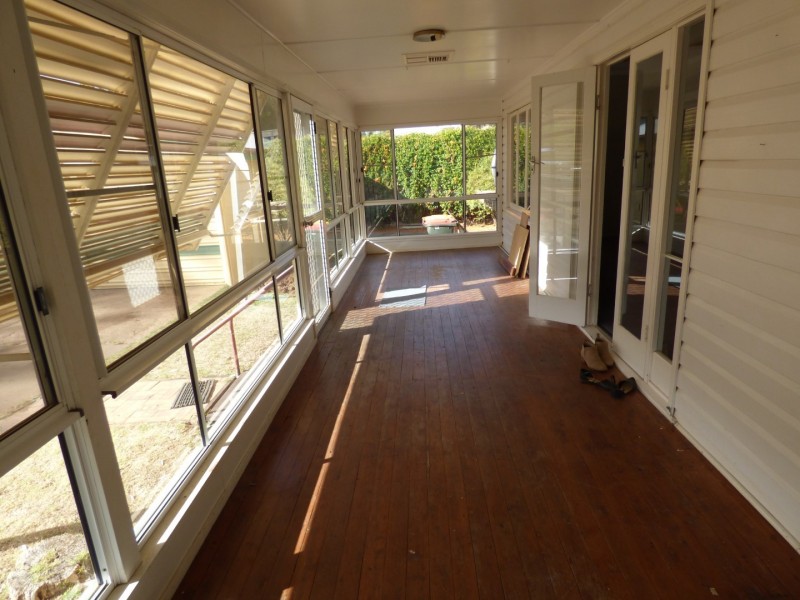 5 Church Street, St George QLD 4487