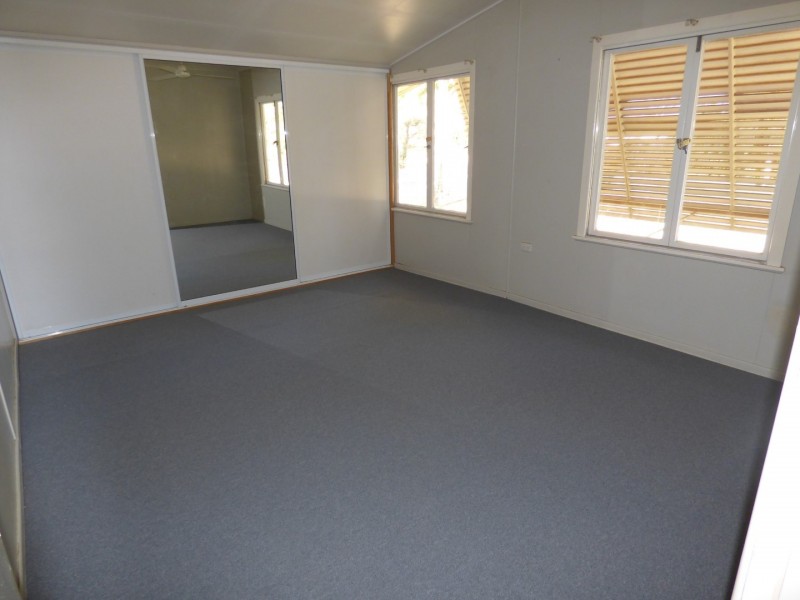 5 Church Street, St George QLD 4487