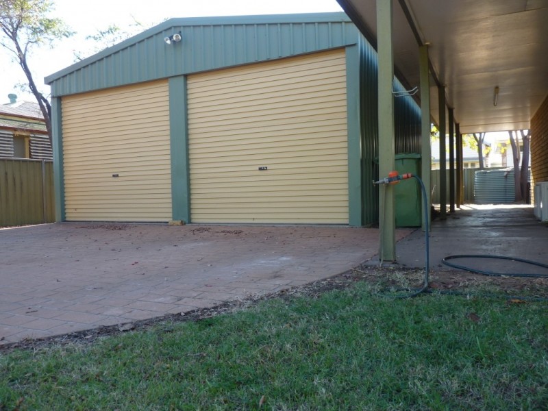 77 Alfred Street, St George QLD 4487