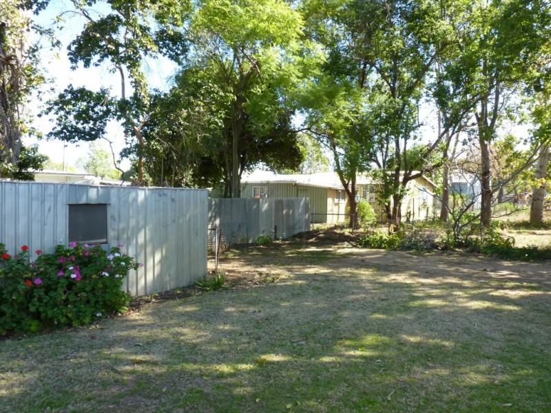 33 Alfred Street, St George QLD 4487