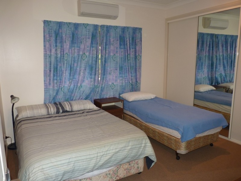 15-17 Weatherall Street, St George QLD 4487