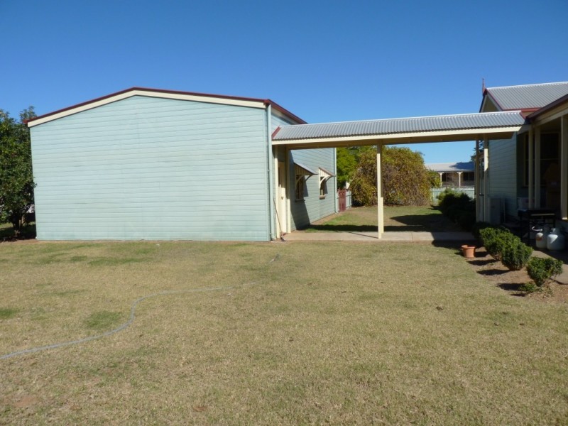 15-17 Weatherall Street, St George QLD 4487