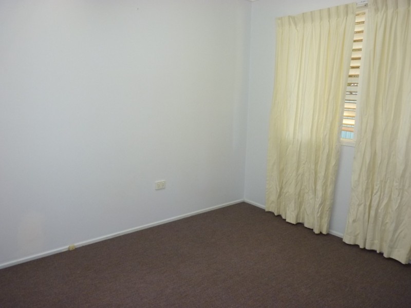 2/185 Victoria Street, St George QLD 4487