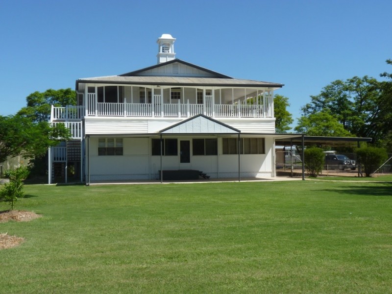 69 Scott Street, St George QLD 4487