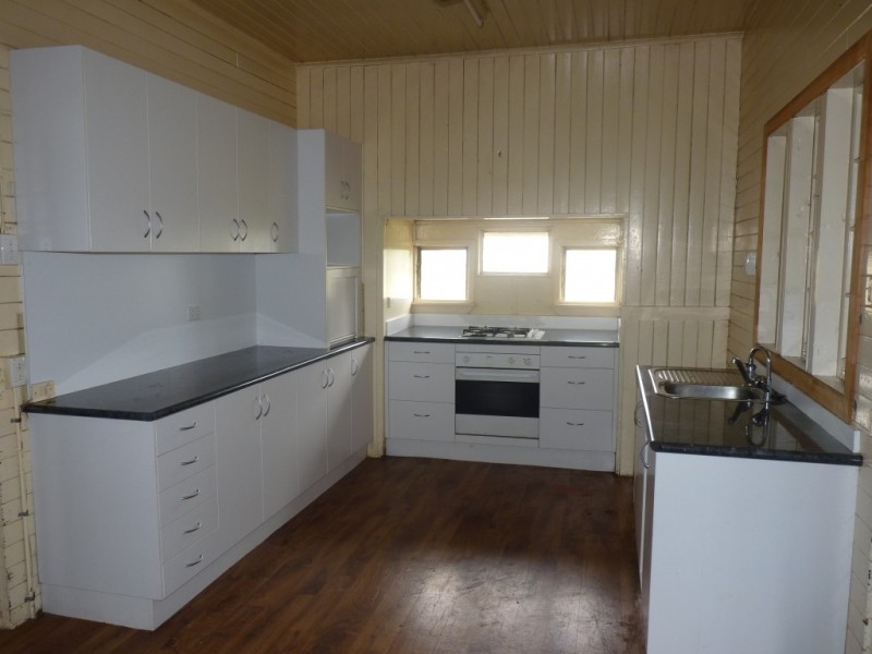 52 Grey Street, St George QLD 4487