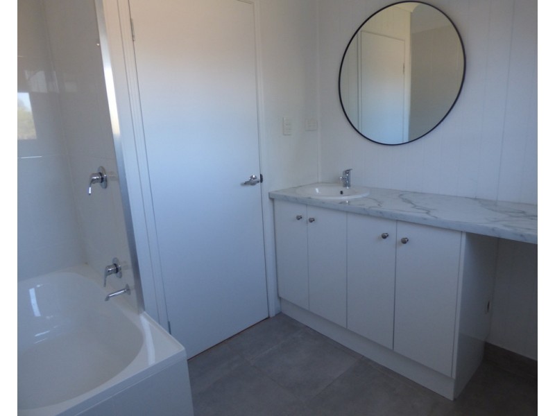 3/180 Bundoran Road, St George QLD 4487