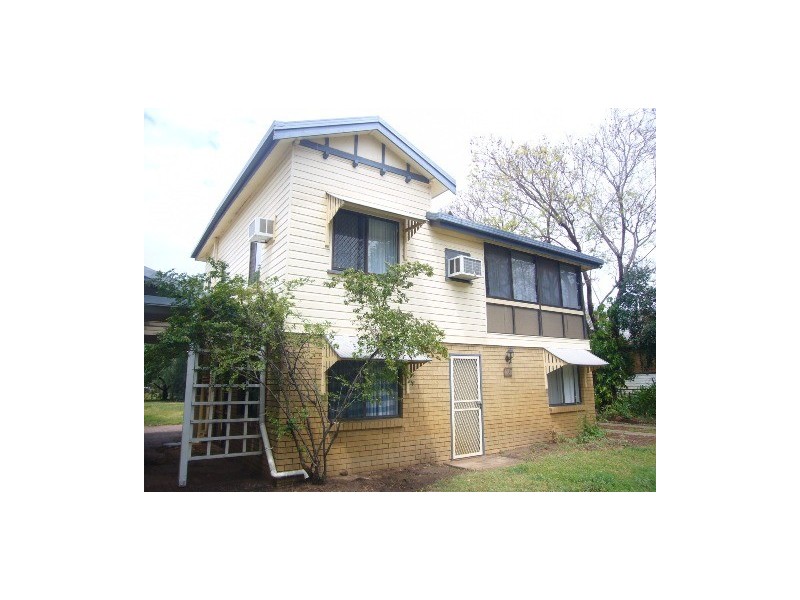 16 St Georges Terrace, St George QLD 4487
