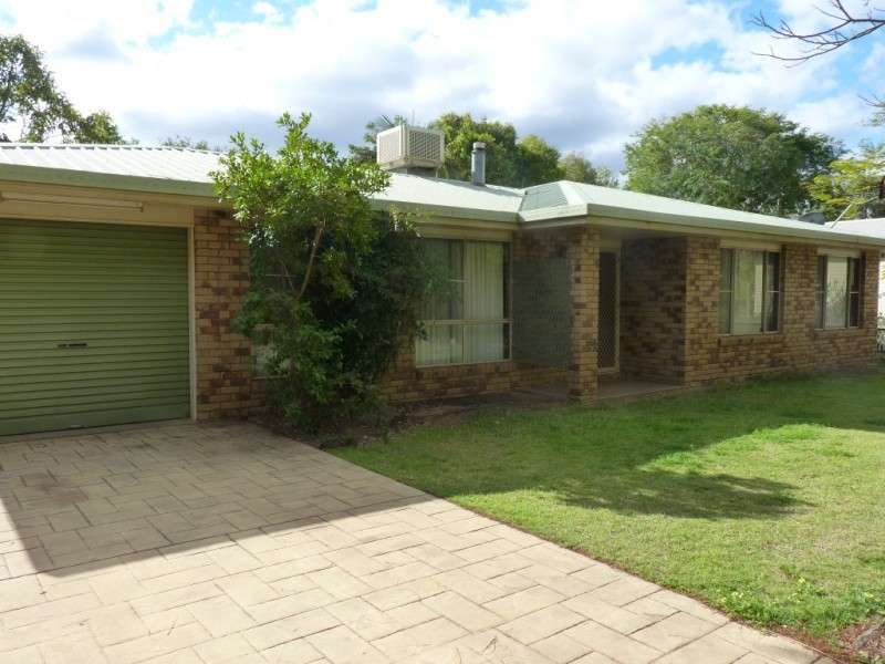 4 Cutler Court, St George QLD 4487