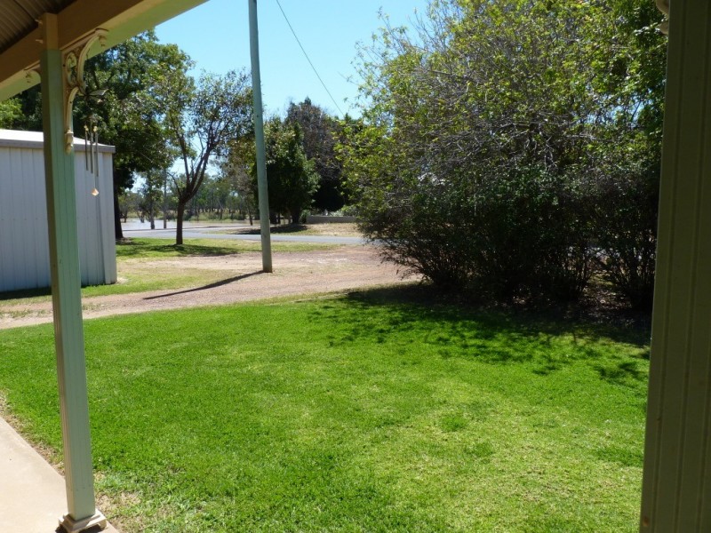 6 Murchison Street, St George QLD 4487