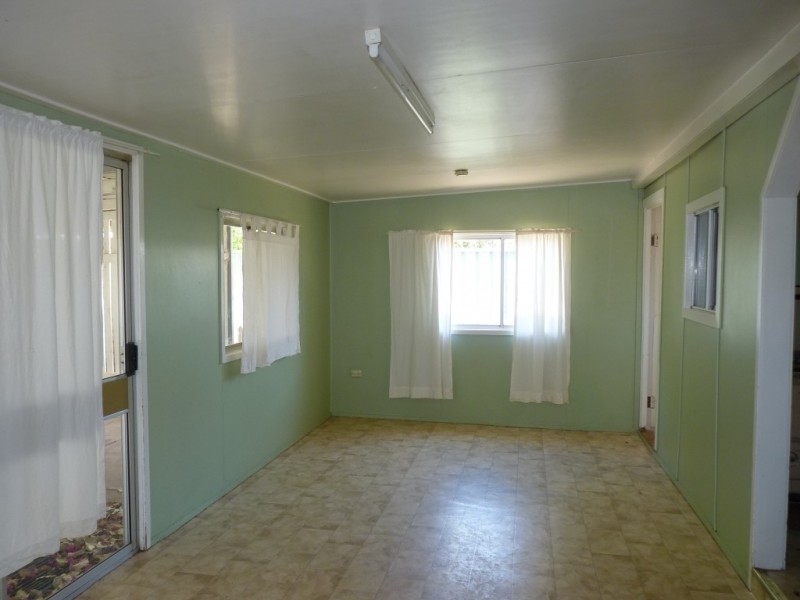 16 Murchison Street, St George QLD 4487