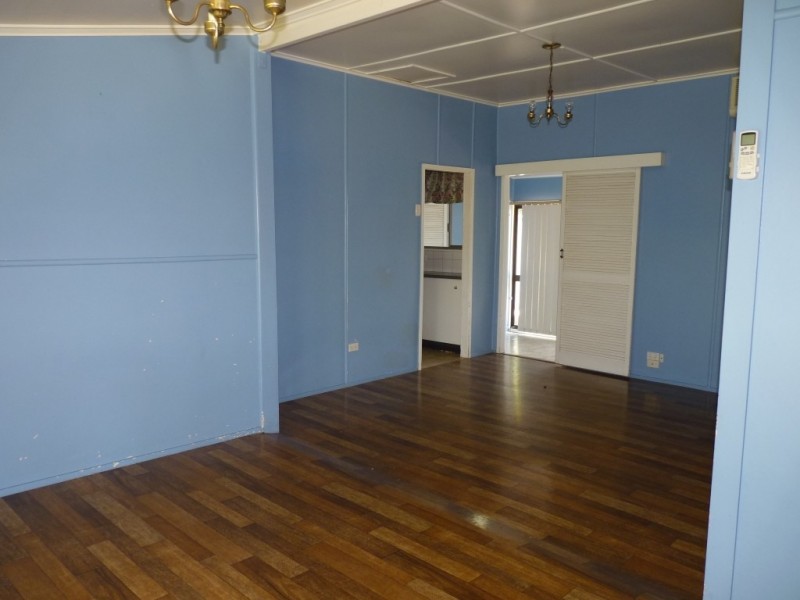 16 Murchison Street, St George QLD 4487