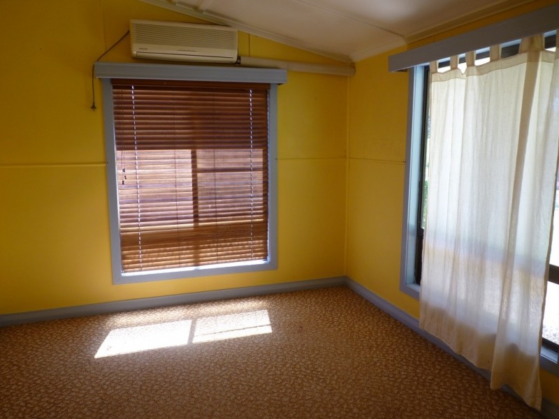 16 Murchison Street, St George QLD 4487