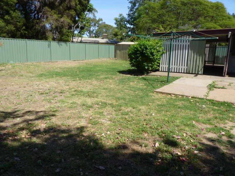 16 Murchison Street, St George QLD 4487