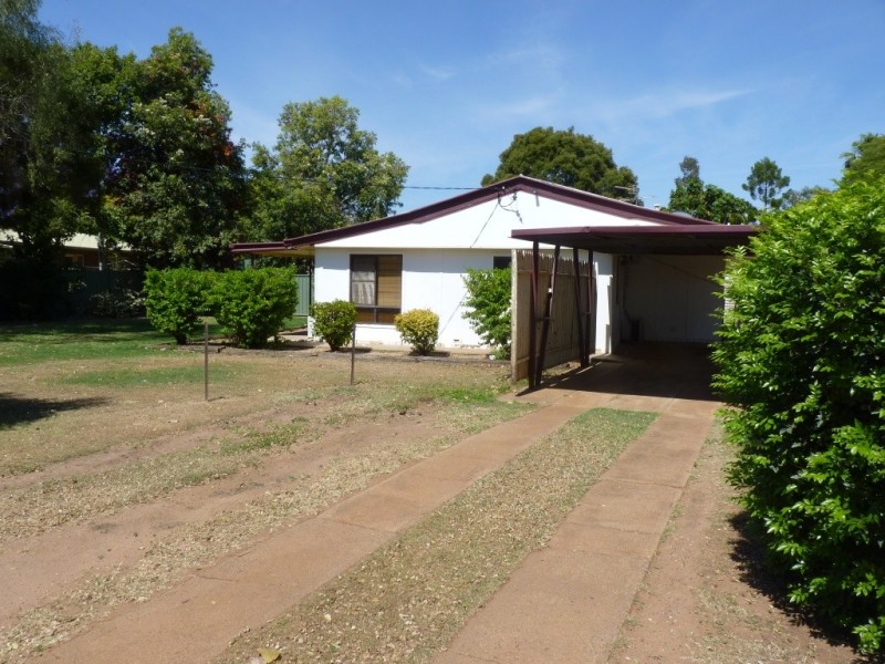 16 Murchison Street, St George QLD 4487