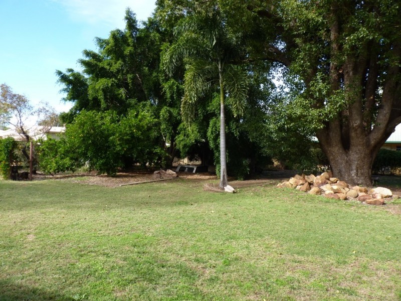 55 Scott Street, St George QLD 4487