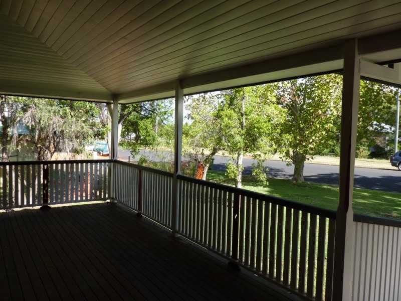 55 Scott Street, St George QLD 4487