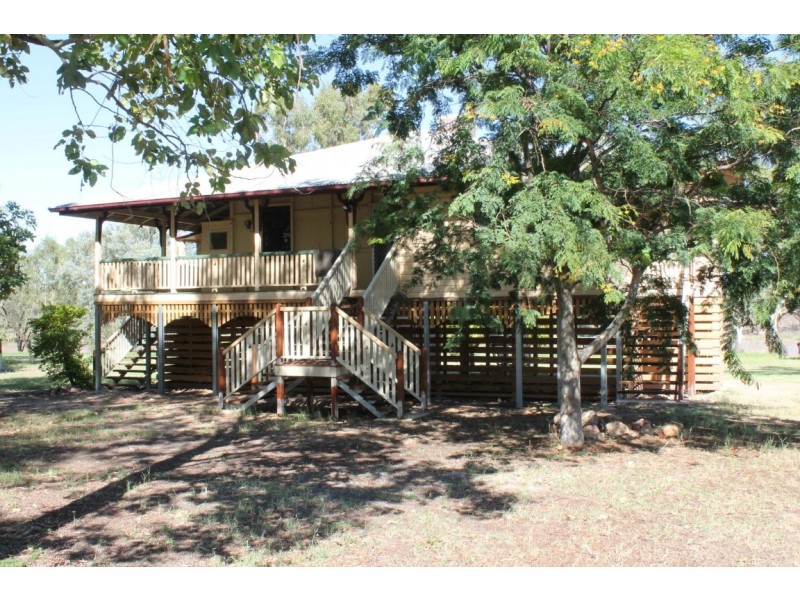 72-74 Albert Street, St George QLD 4487