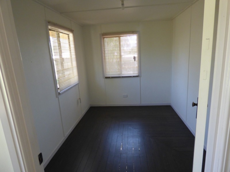 72-74 Albert Street, St George QLD 4487