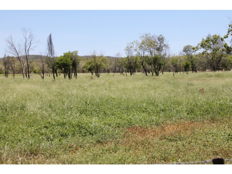 . Access Road, Croydon QLD 4871