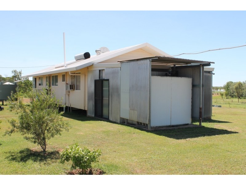 . Access Road, Croydon QLD 4871