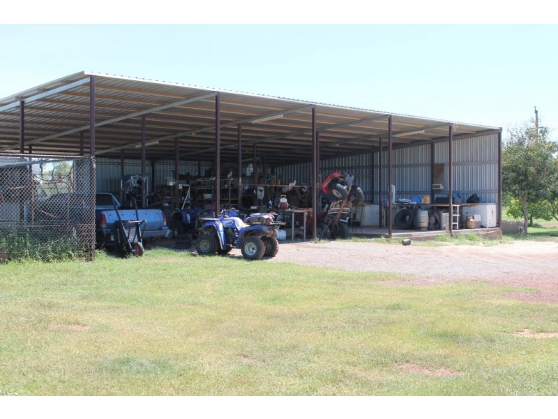 . Access Road, Croydon QLD 4871
