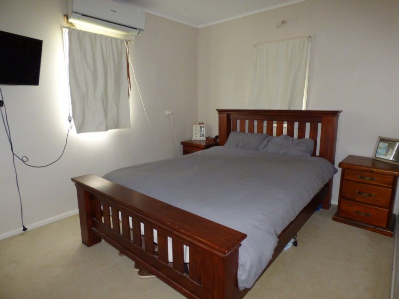 6 Boronia Avenue, St George QLD 4487