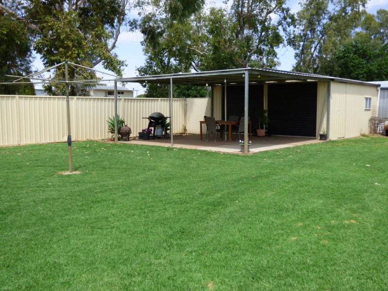 6 Boronia Avenue, St George QLD 4487