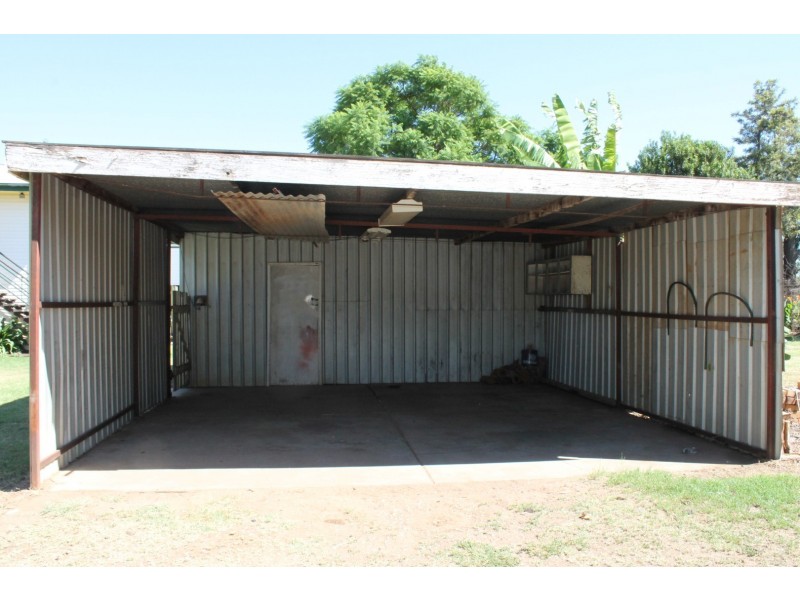 156 Victoria Street, St George QLD 4487
