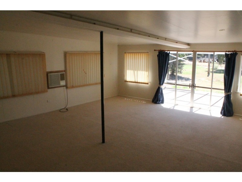 9 Murchison Street, St George QLD 4487