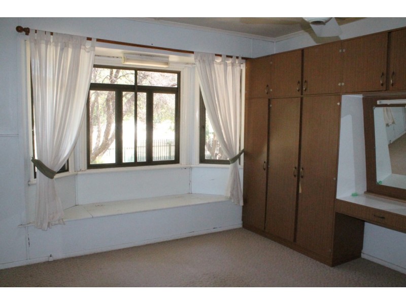 9 Murchison Street, St George QLD 4487