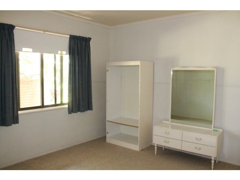 9 Murchison Street, St George QLD 4487