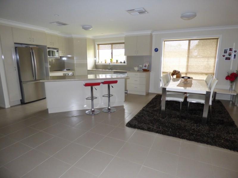 4 Aldridge Street, St George QLD 4487