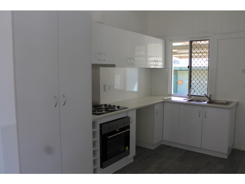 43 Barlee Street, St George QLD 4487