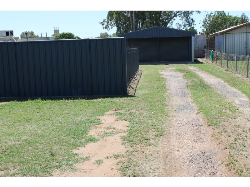 43 Barlee Street, St George QLD 4487