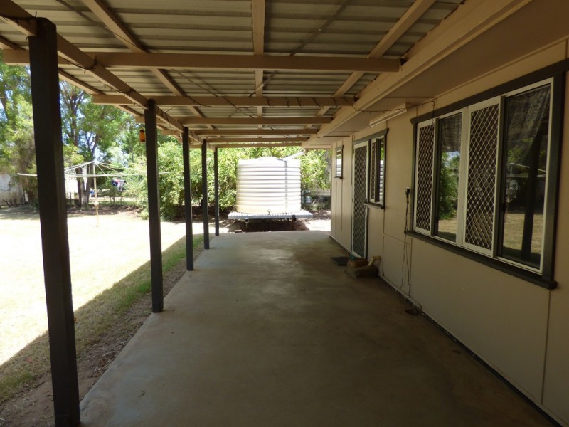 35 Kenny Lane, St George QLD 4487